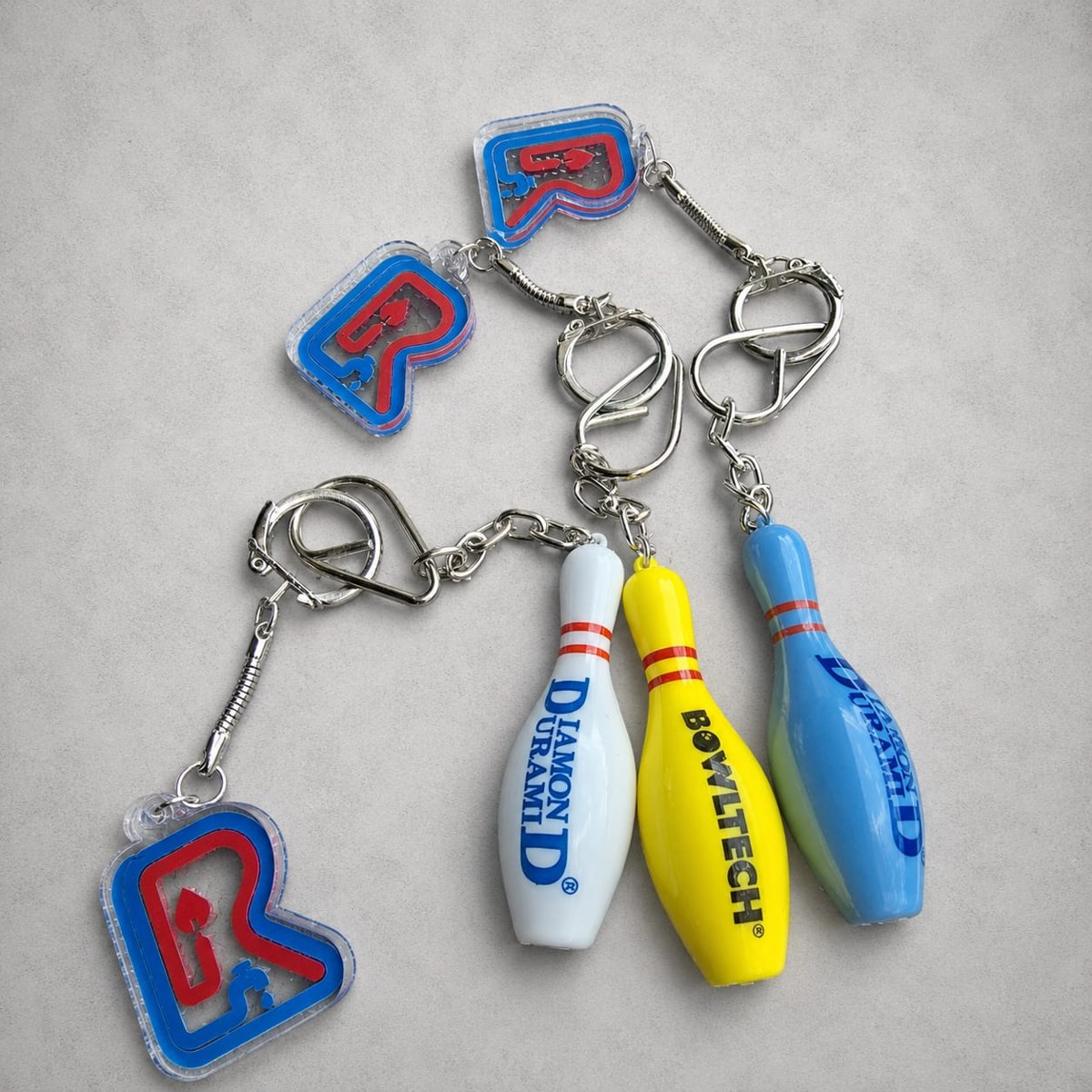 Brelocuri bowling personalizate — popic, bilă, pantof, jucător cu gravură